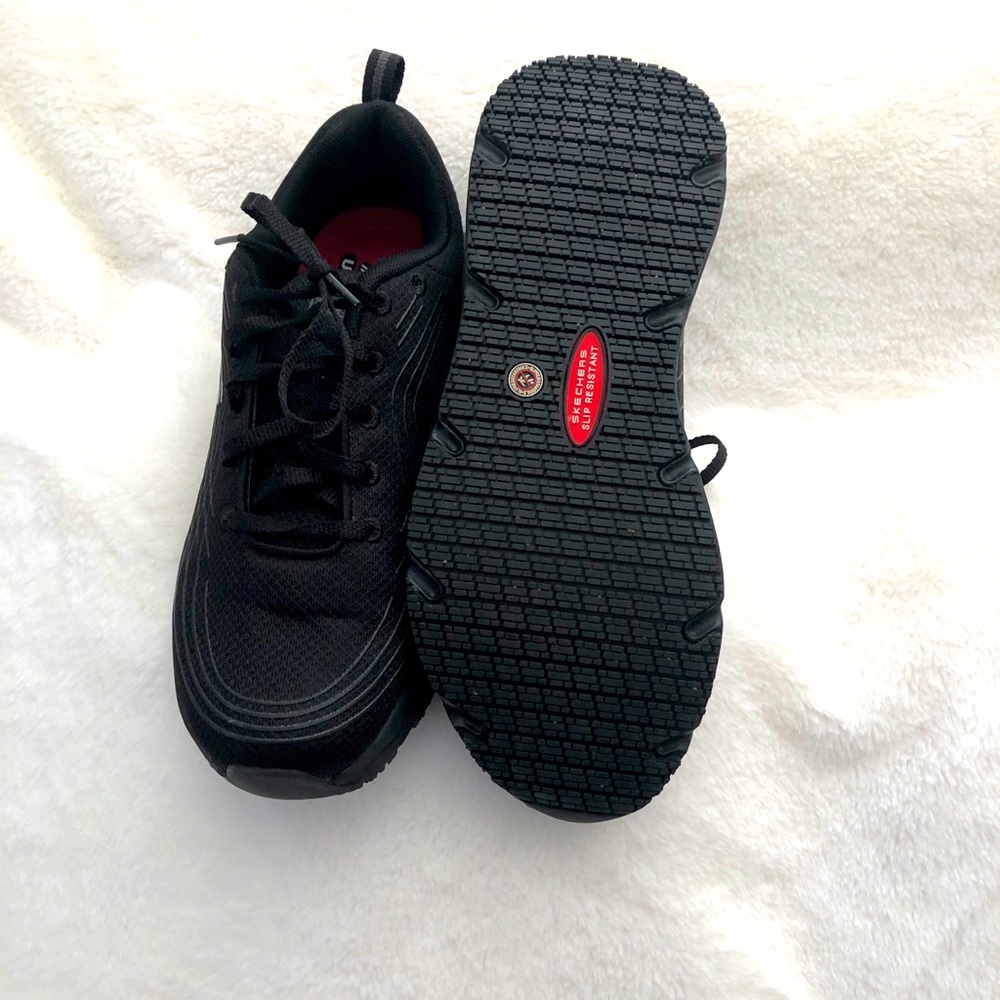 Skechers Women's Black Mesh Sneakers